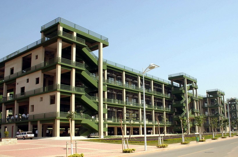 廣東工業(yè)大學(xué)學(xué)生宿舍公寓床采購(gòu)工